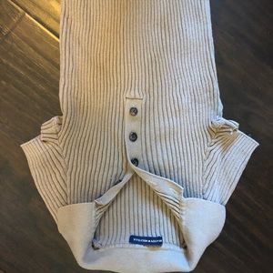 Brandy Melville Button up top